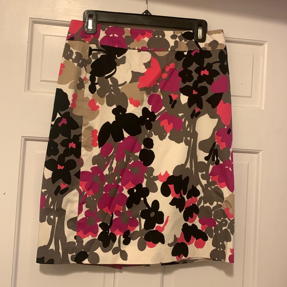 Ann Taylor Floral Patterned Skirt